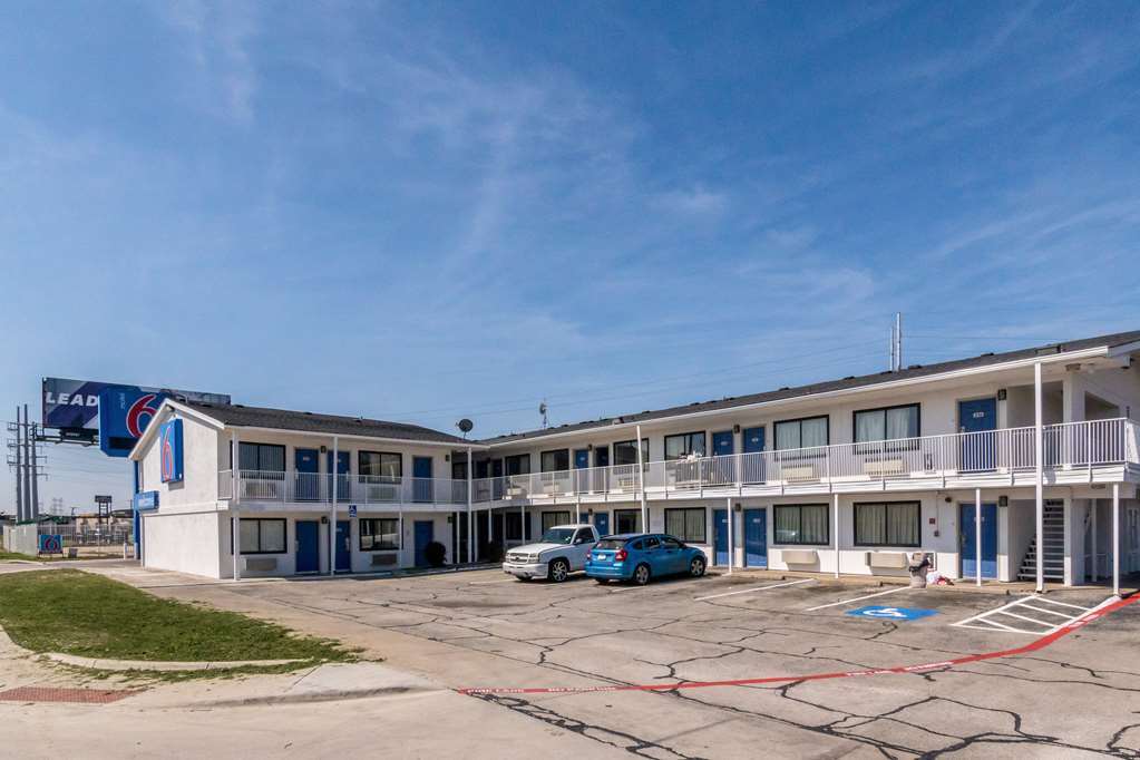 Motel 6 Fort Worth North Haltom City Exterior foto